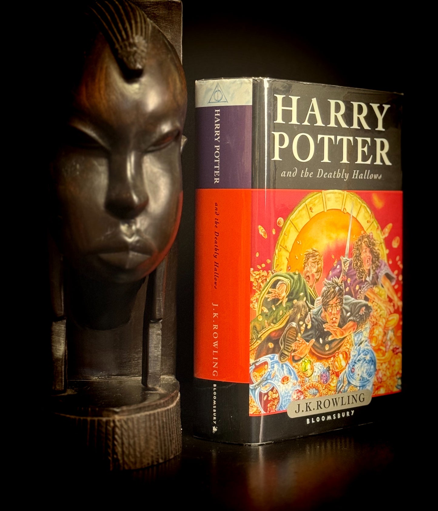 Harry Potter and the Deathly Hallows – UK First Edition (Bloomsbury)
by J. K. Rowling