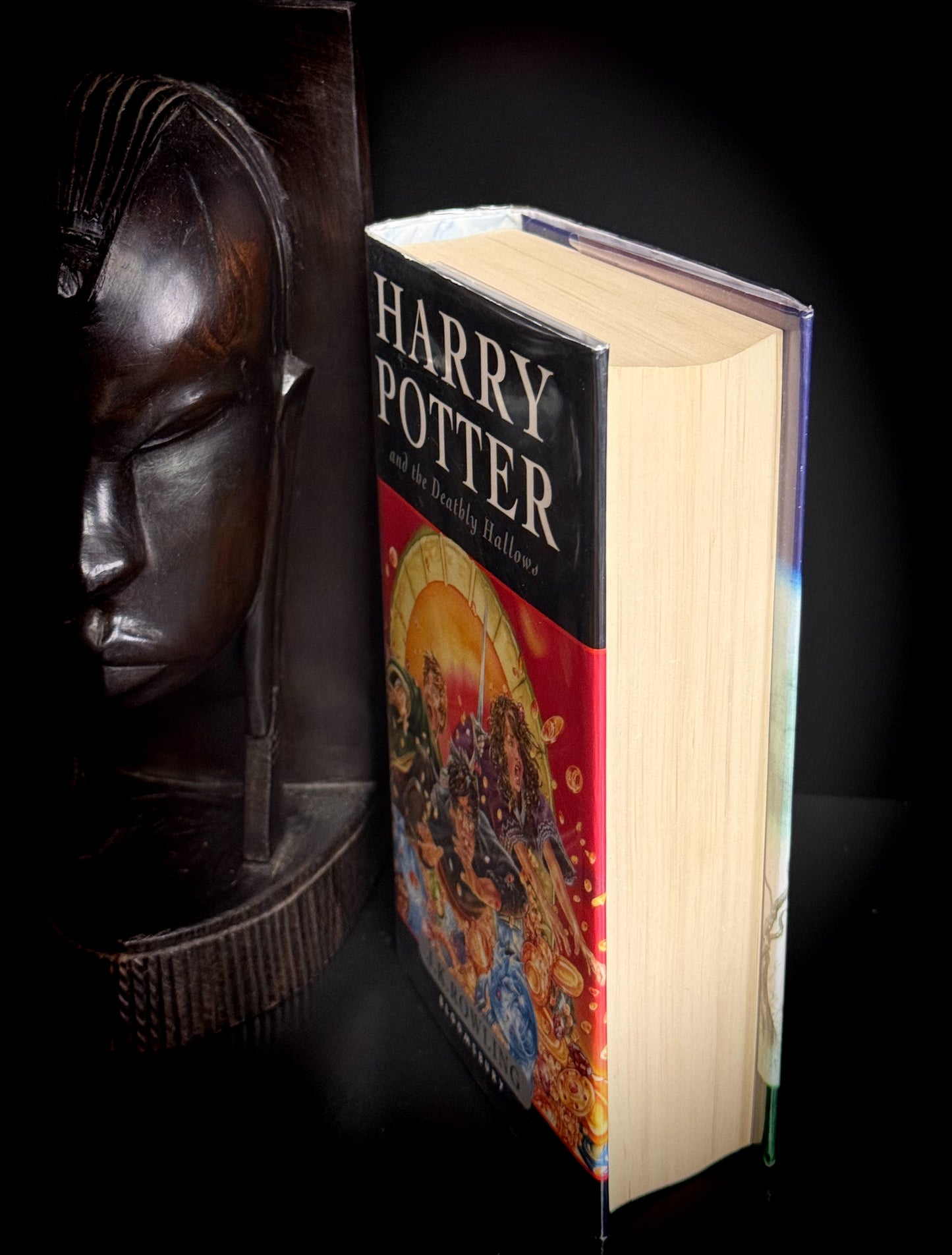 Harry Potter and the Deathly Hallows – UK First Edition (Bloomsbury)
by J. K. Rowling